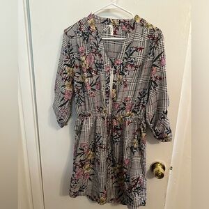 Floral/pattern dress